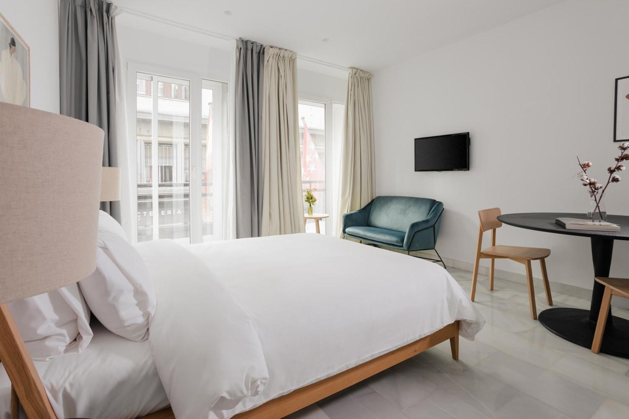 Apart-hotel Santa Ana, Sonder Apartments By Marriott Bonvoy Madri